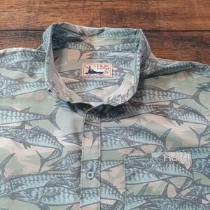 HUK Fishing Short Sleeve Button Down Fish Print Shirt Men's XL Green